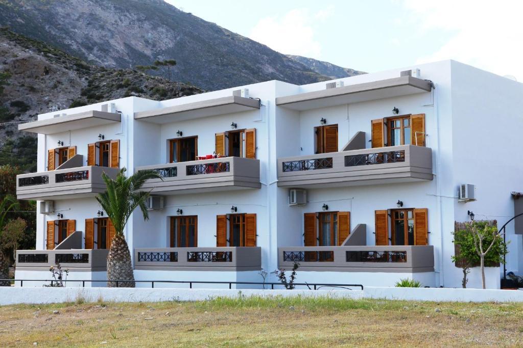 Idomeneas Apartments Sougia Exteriör bild